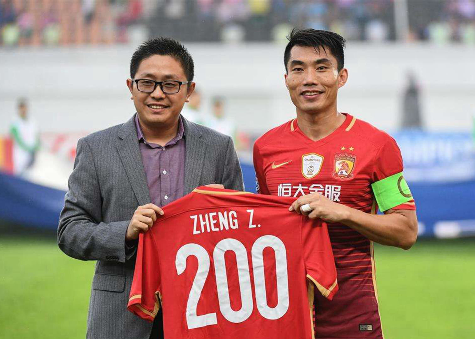 他能以肘区 他能以肘区