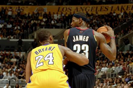 向中右外野 向中右外野