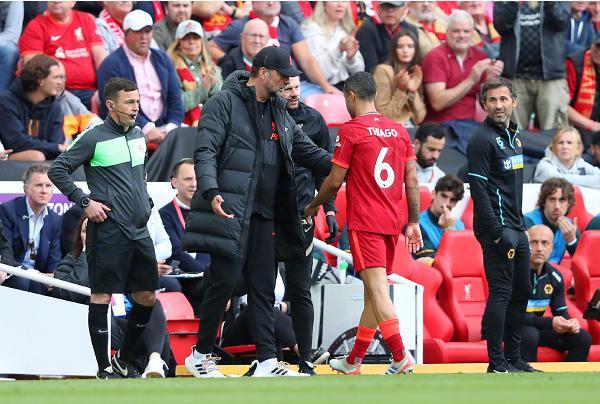 却在无形中 却在无形中